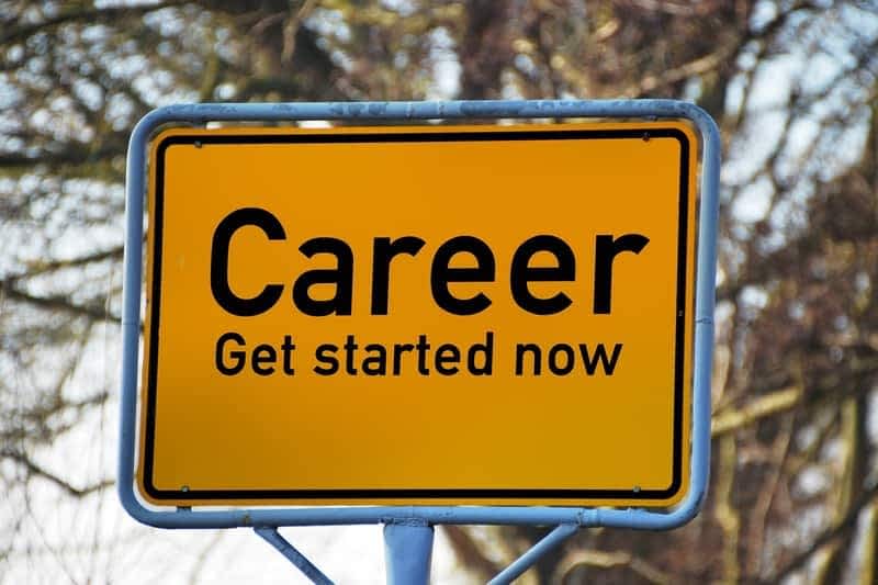 Things You Must Consider Before You Make Your Career Choices